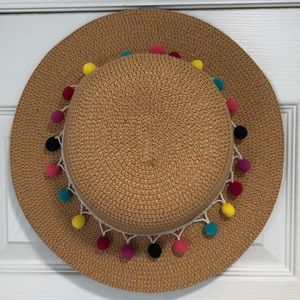 Pom-Pom Beach Hat